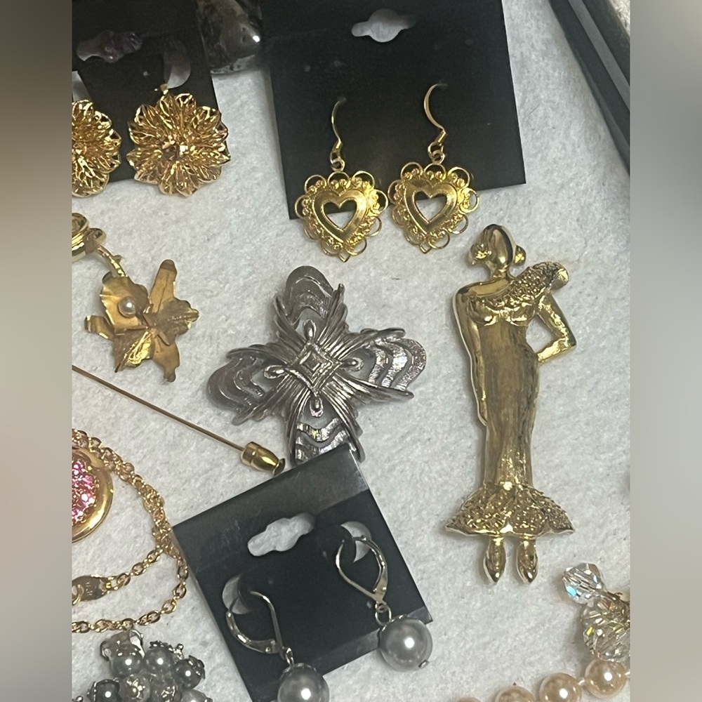 30 Piece Jewelry Lot - Picture 7 of 16
